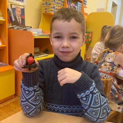 описание сюжетно ролевой игры. старшая группа это какая. словесные игры. настольно печатные игры для детей подготовительной группы. группы в детском саду по возрастам.